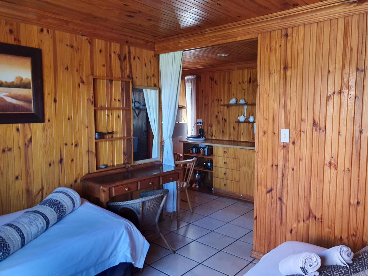 Lakeside Accommodation Knysna Ngoại thất bức ảnh