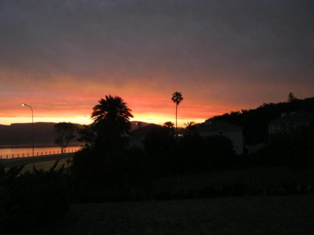 Lakeside Accommodation Knysna Ngoại thất bức ảnh