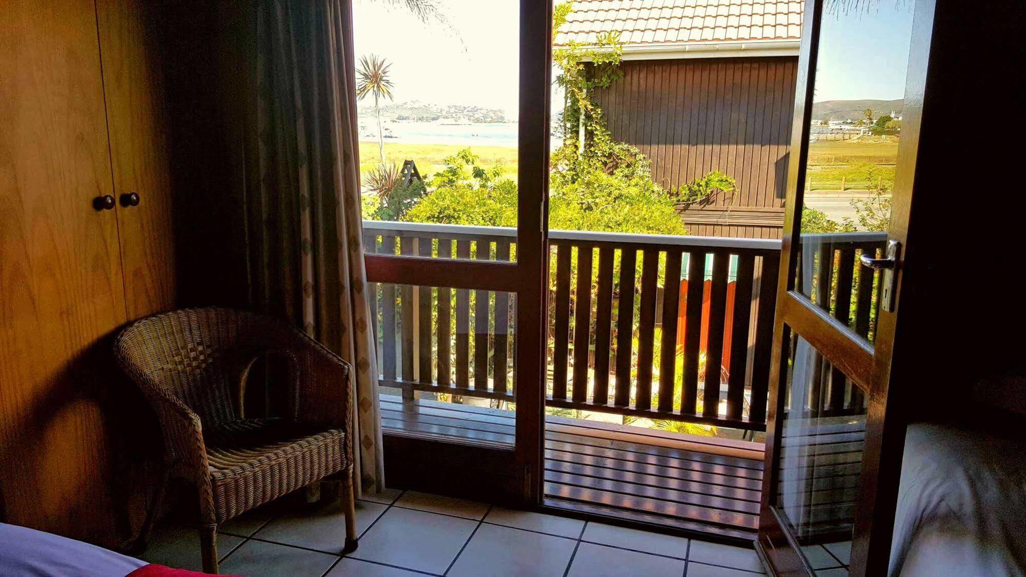 Lakeside Accommodation Knysna Ngoại thất bức ảnh